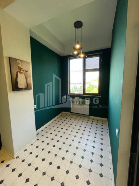 Продается Квартира, в Ваке