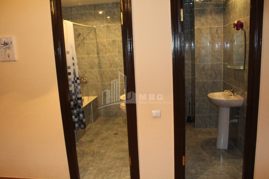 В аренду Квартира, в Ваке Район