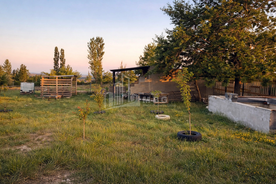 For Sale Country Land In Samgorski, Samgori District