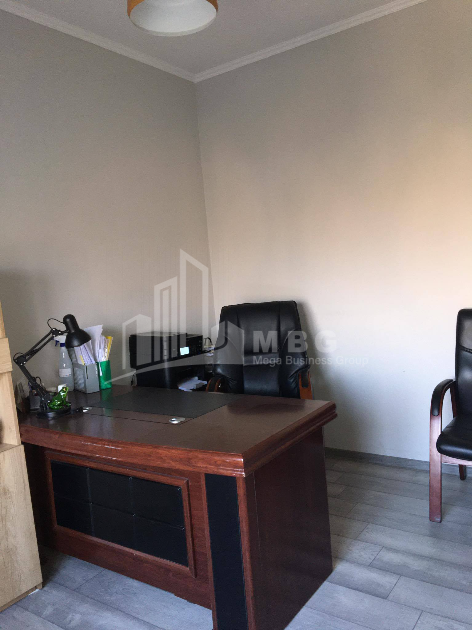 For Rent For office Commercial, in Isani