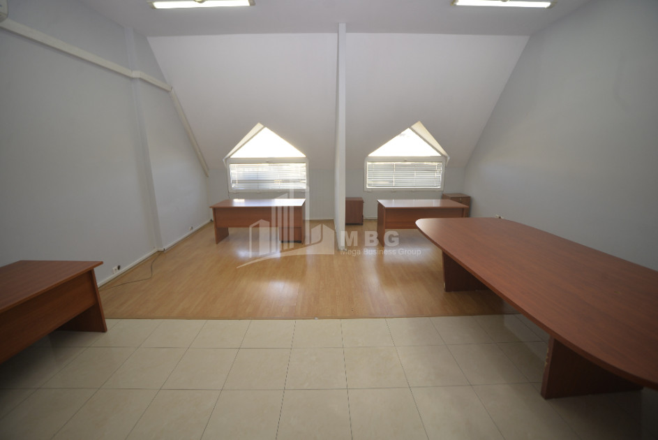 For Rent For office Commercial, in Vera