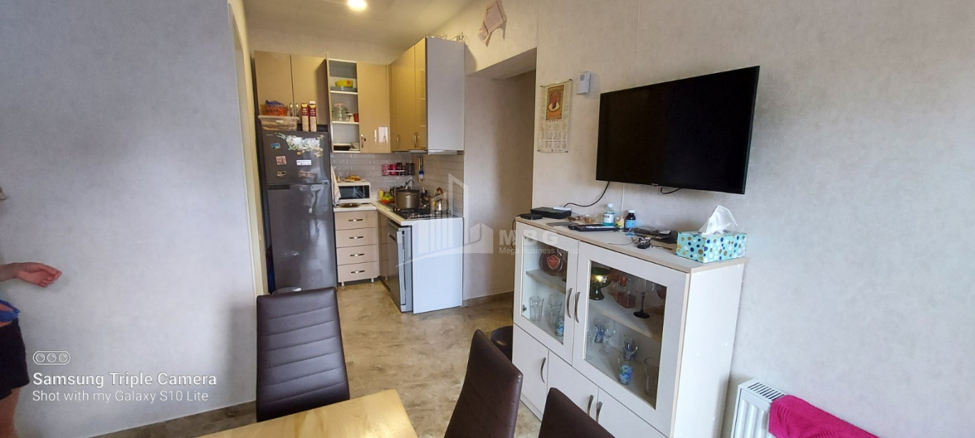 For Sale Flat, in Nadzaladevi