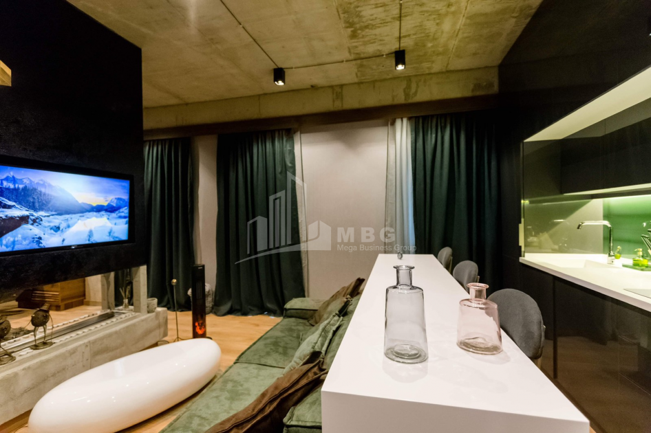 For Sale Flat, in Bagebi