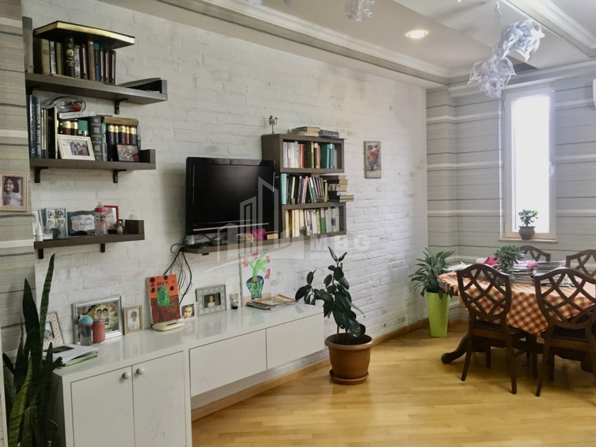 For Sale Flat, in Didi Digomi