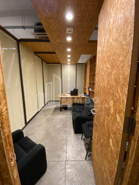 For Rent For office Commercial, in Sololaki