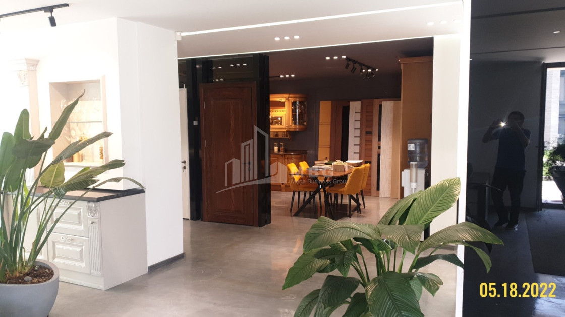 For Rent Building Commercial, in Mukhiani