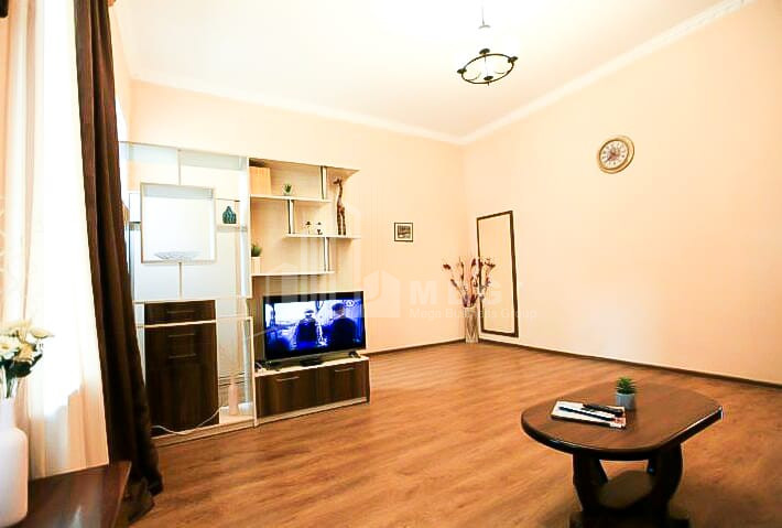 For Sale Flat, in Okros ubani