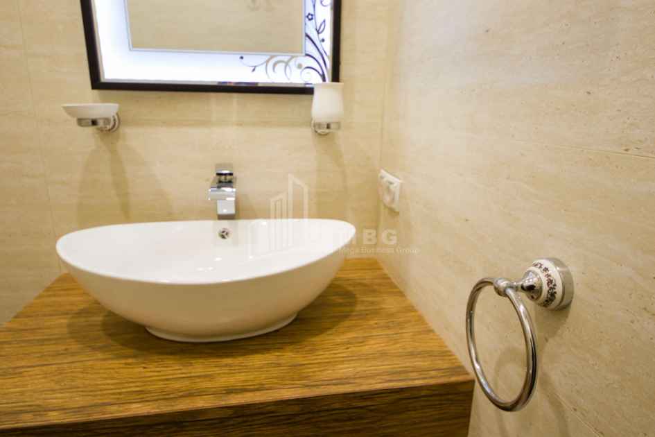 For Sale Flat, in Chugureti District