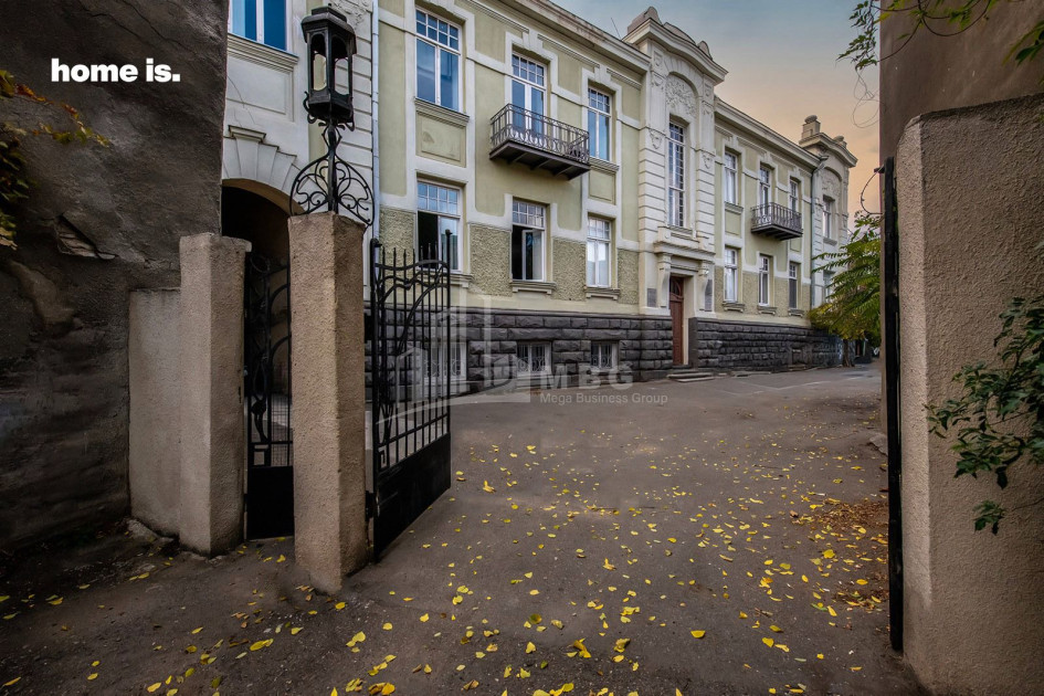 For Sale Flat A. Chavchavadze Street Mtatsminda Mtatsminda District Tbilisi