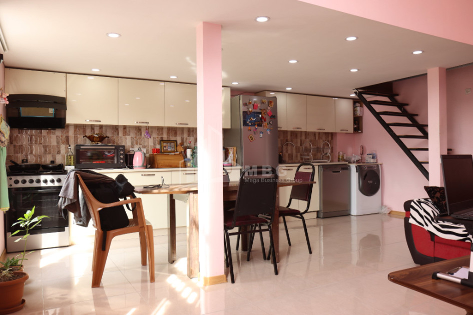 For Sale Flat, in Digomi Massive