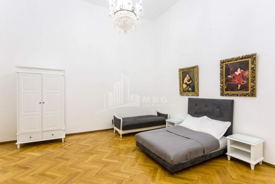 For Sale Flat, in Sololaki