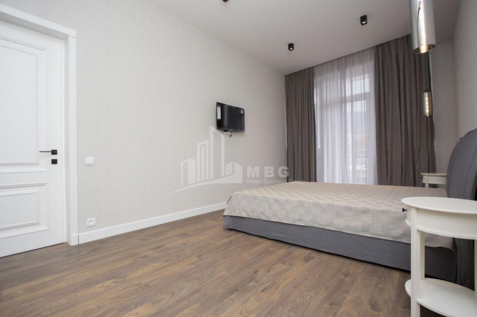 For Rent Flat, in Mtatsminda