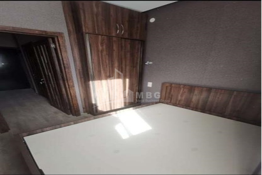 იყიდება ბინა, საბურთალო