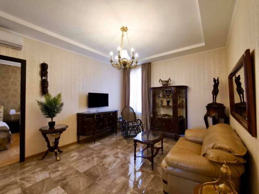 For Rent Flat, in Mtatsminda