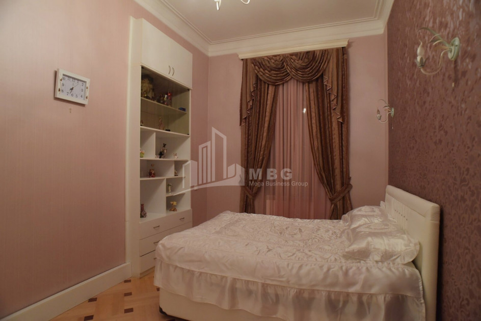 Продается Квартира Улица П. Иашвили Сололаки Мтацминда Район Тбилиси