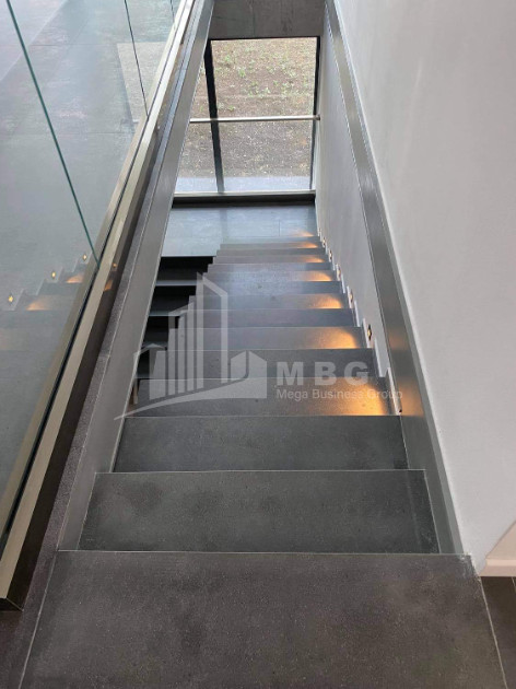 For Rent For office Commercial, in Svanetis Ubani