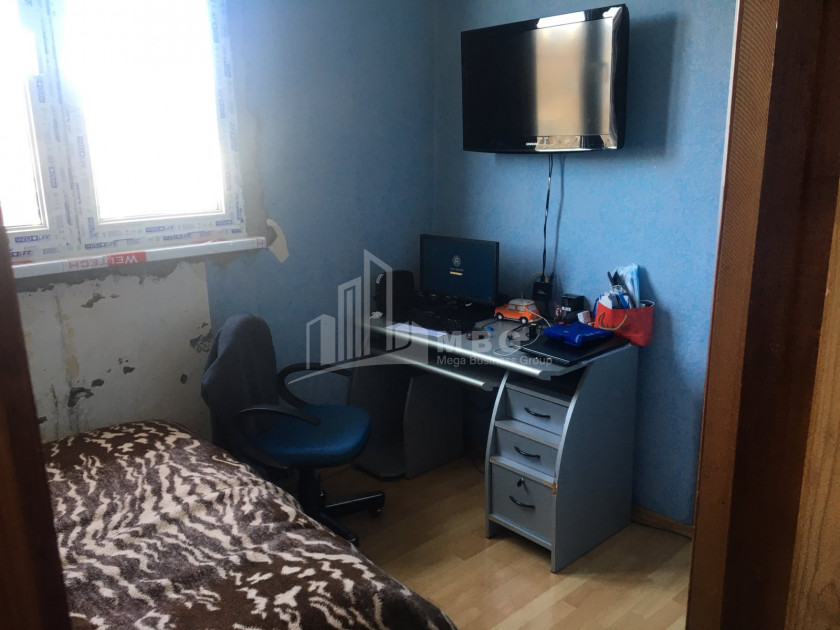 For Sale Flat, in Nutsubidze micro-districts (I-V)