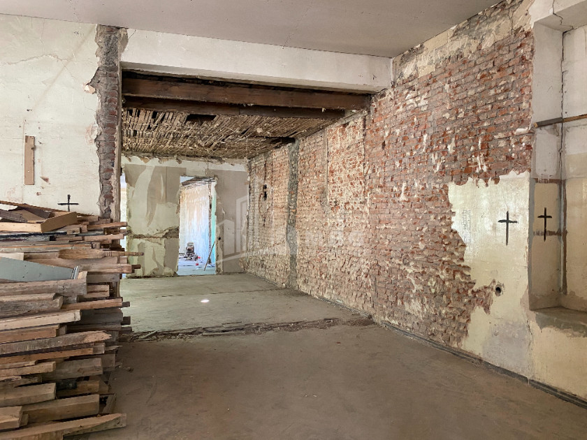 For Sale Hostel - Guesthouse Commercial, in Sololaki