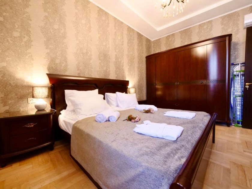 For Rent Flat, in Mtatsminda