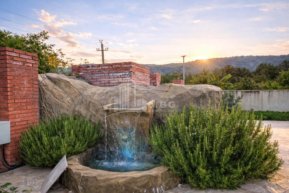 იყიდება ახალი აშენებული სახლი - აგარაკი მისაქციელში, მცხეთა