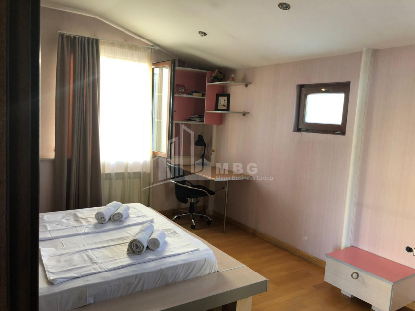 В аренду Квартира, в Мтацминда