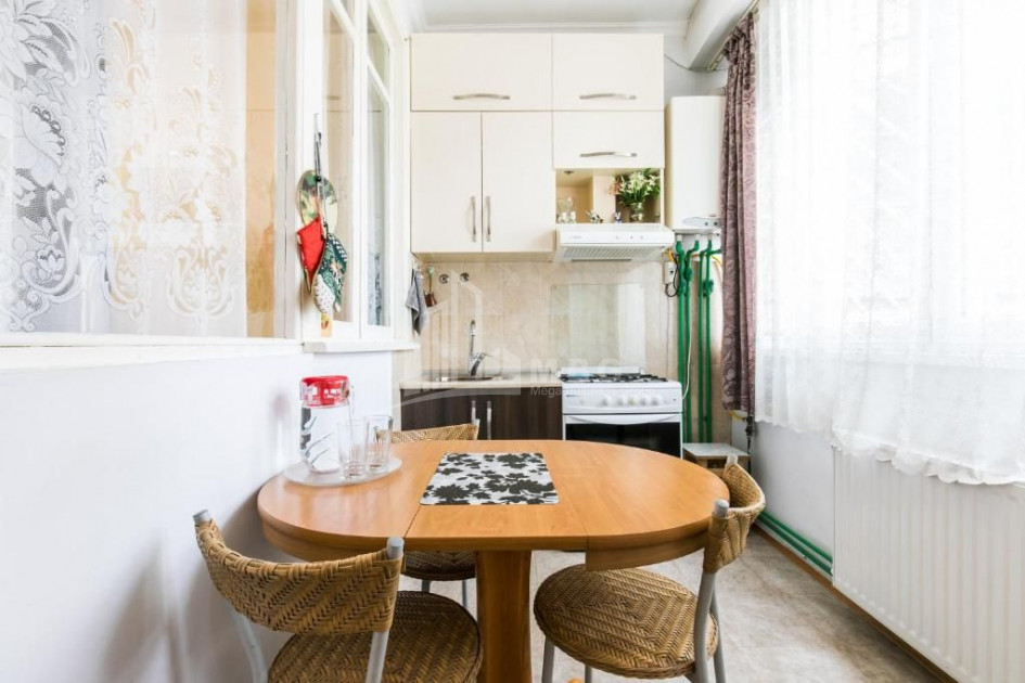 For Rent Flat, in Sololaki