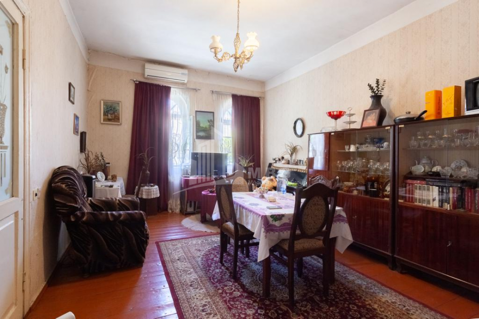 For Sale Flat, in Betlemi Historic Quarter
