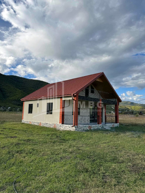 იყიდება სახლი - აგარაკი არაგვისპირში, დუშეთი