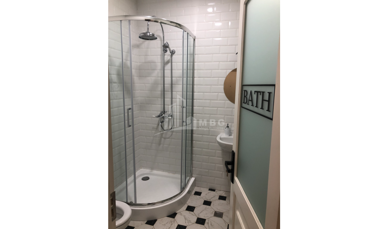 For Sale Flat, in Sololaki