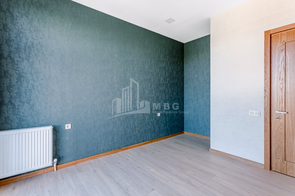 For Sale Flat, in Isani