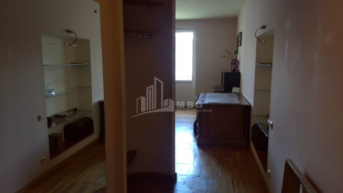 For Sale Flat, in Vake