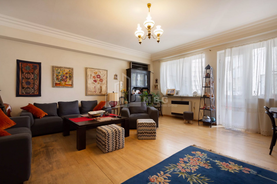 For Sale Flat, in Vake