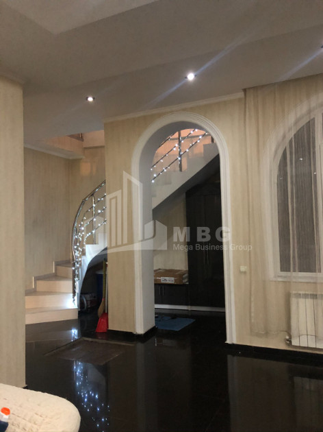 For Rent House - Villa, in Mtatsminda