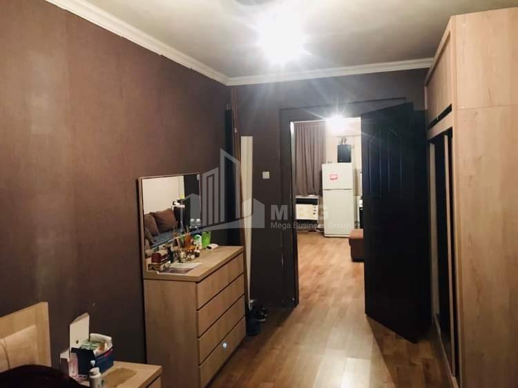 Lease Flat, in Surrounding area of metro Guramishvili