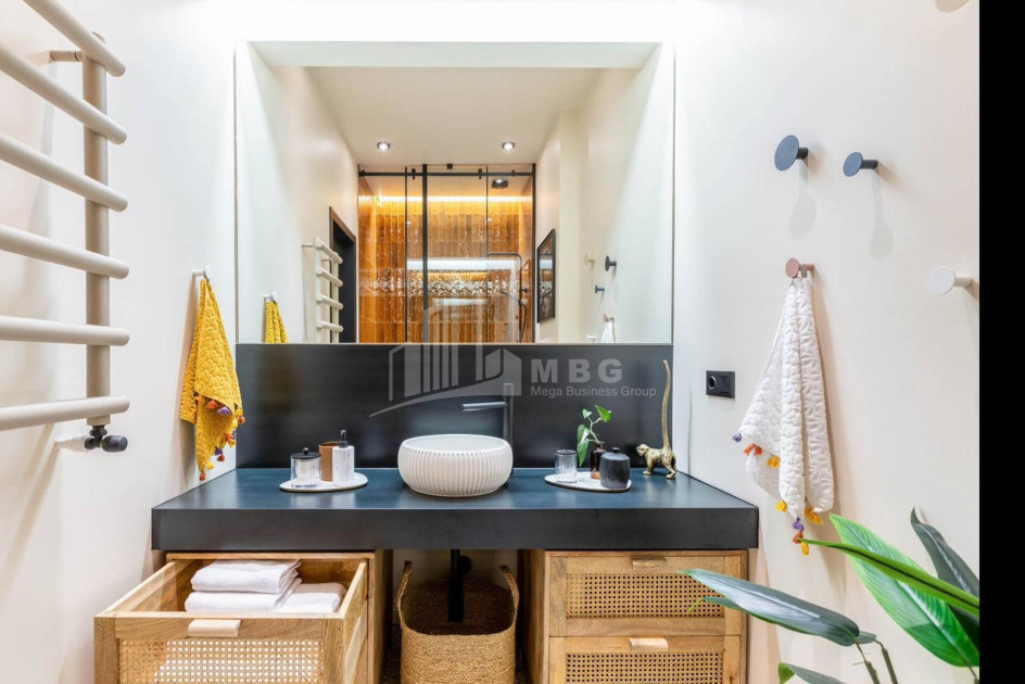 For Sale Flat, in Vake