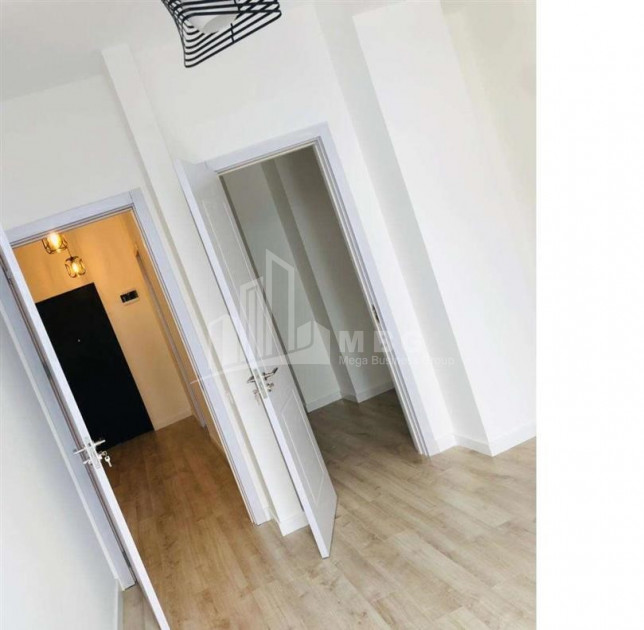 For Sale Flat, in Zemo Vera