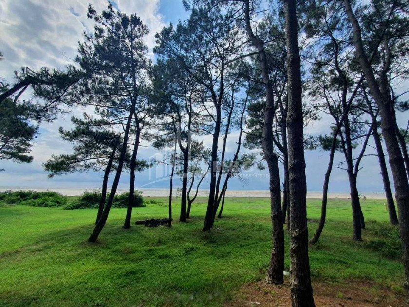 For Sale Country Land, in Daba Ureki