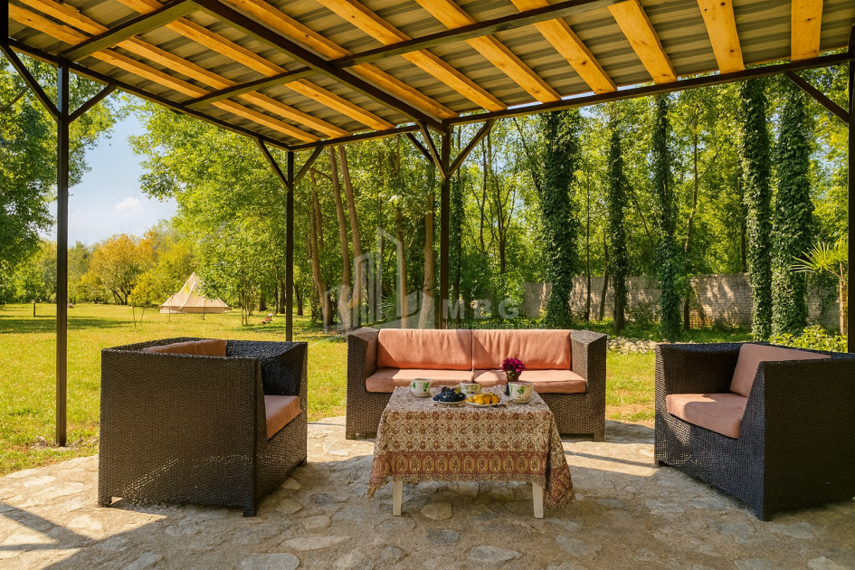 იყიდება ბიზნესი კომერციული ფართი თელავი კახეთი