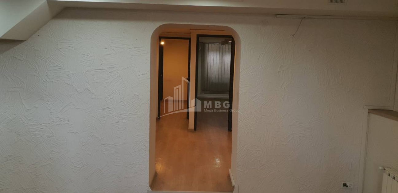 For Rent For office Commercial, in Vazha-Pshavela Blocks