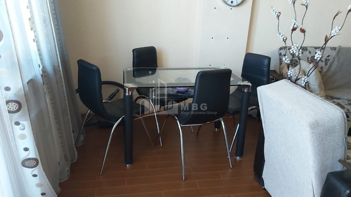 იყიდება ბინა, გლდანის მასივი