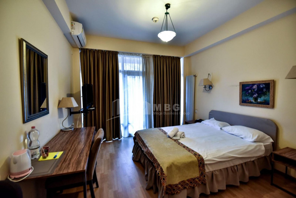 For Rent Hotel - Resort Commercial, in Mtatsminda District