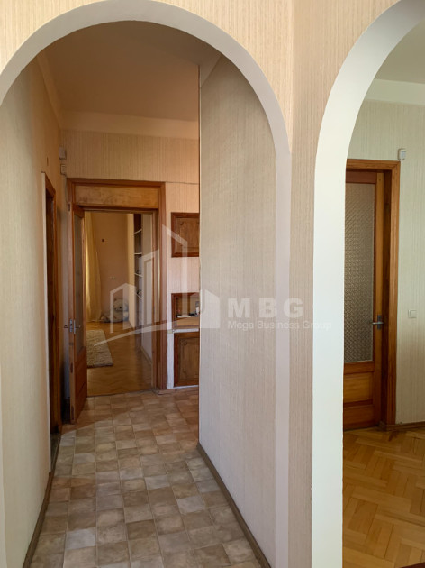 For Sale Flat, in Isani