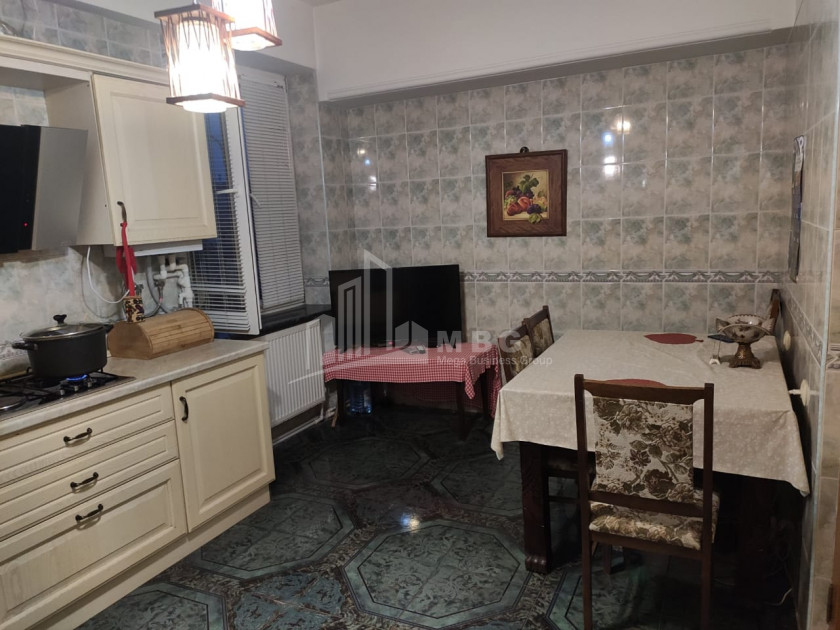 For Sale Flat, in Vera