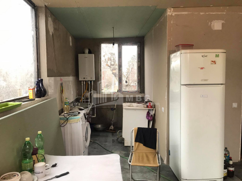 For Sale Country Land, in Jighaura