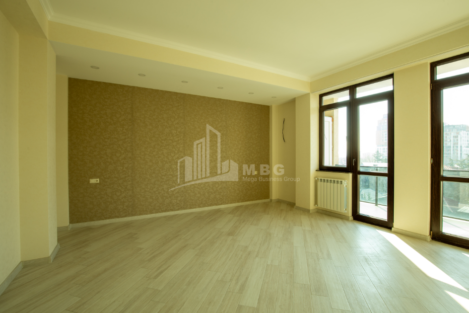 For Sale Flat, in Vedzisi