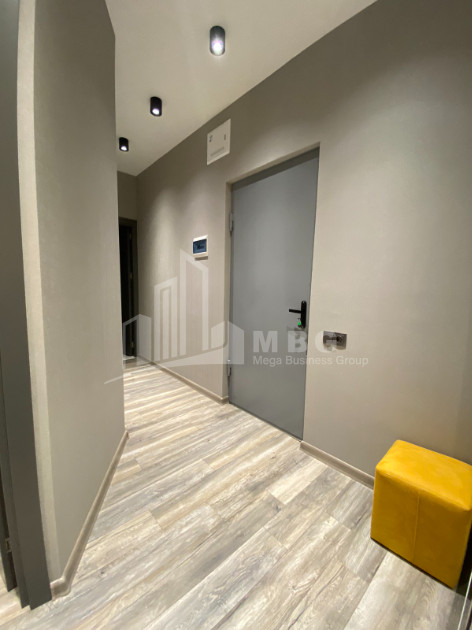 იყიდება ბინა, საბურთალო