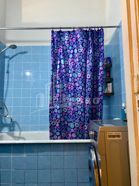 იყიდება ბინა, საბურთალო