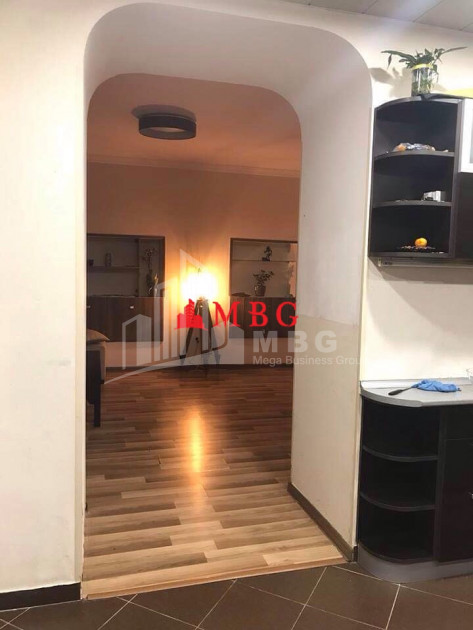 For Sale Flat, in Abanotubani