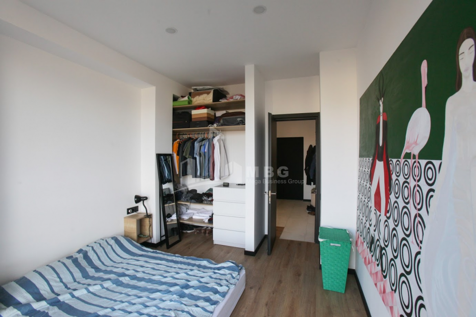 For Sale Flat, in Bagebi