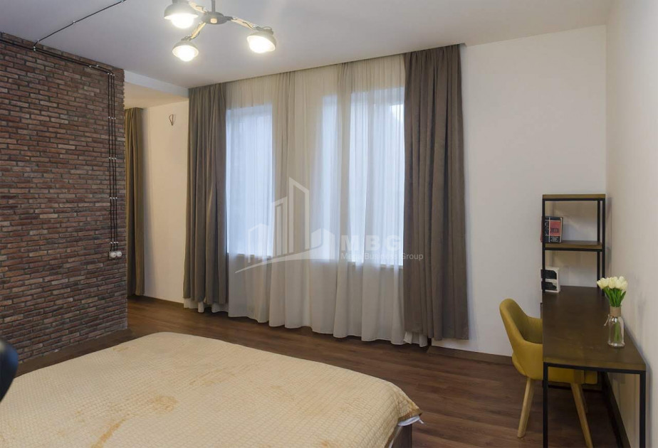 For Sale Flat, in Okros ubani